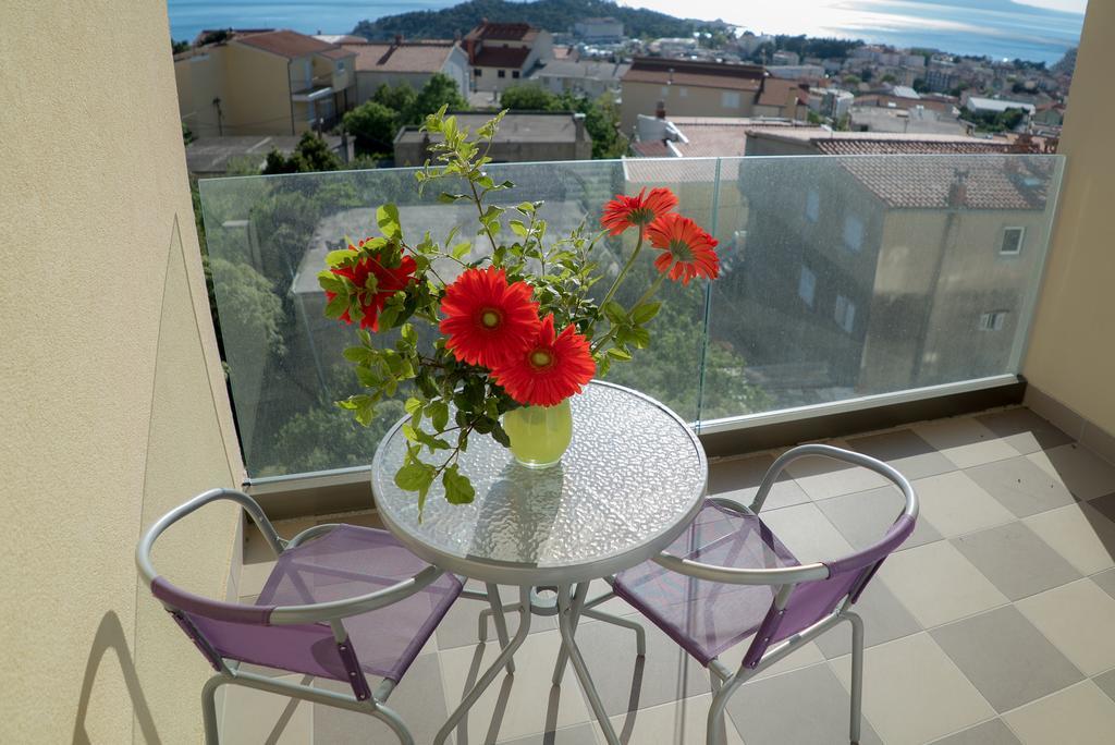 Apartmani Ruzica Makarska Ngoại thất bức ảnh