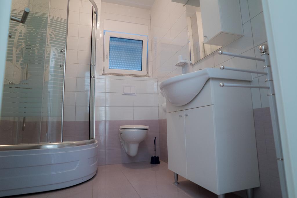 Apartmani Ruzica Makarska Ngoại thất bức ảnh