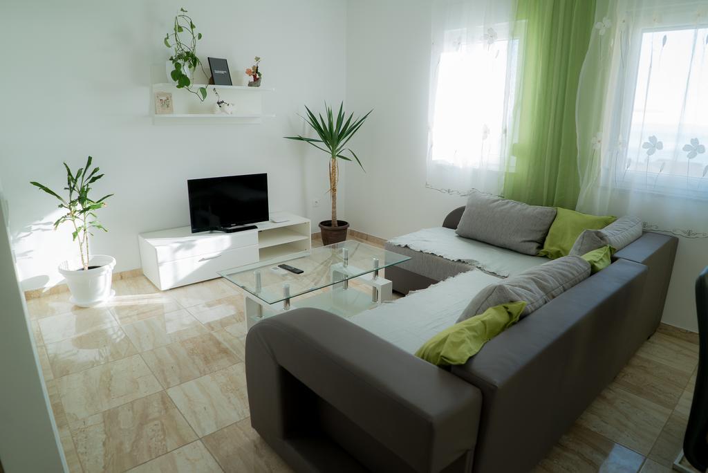 Apartmani Ruzica Makarska Ngoại thất bức ảnh