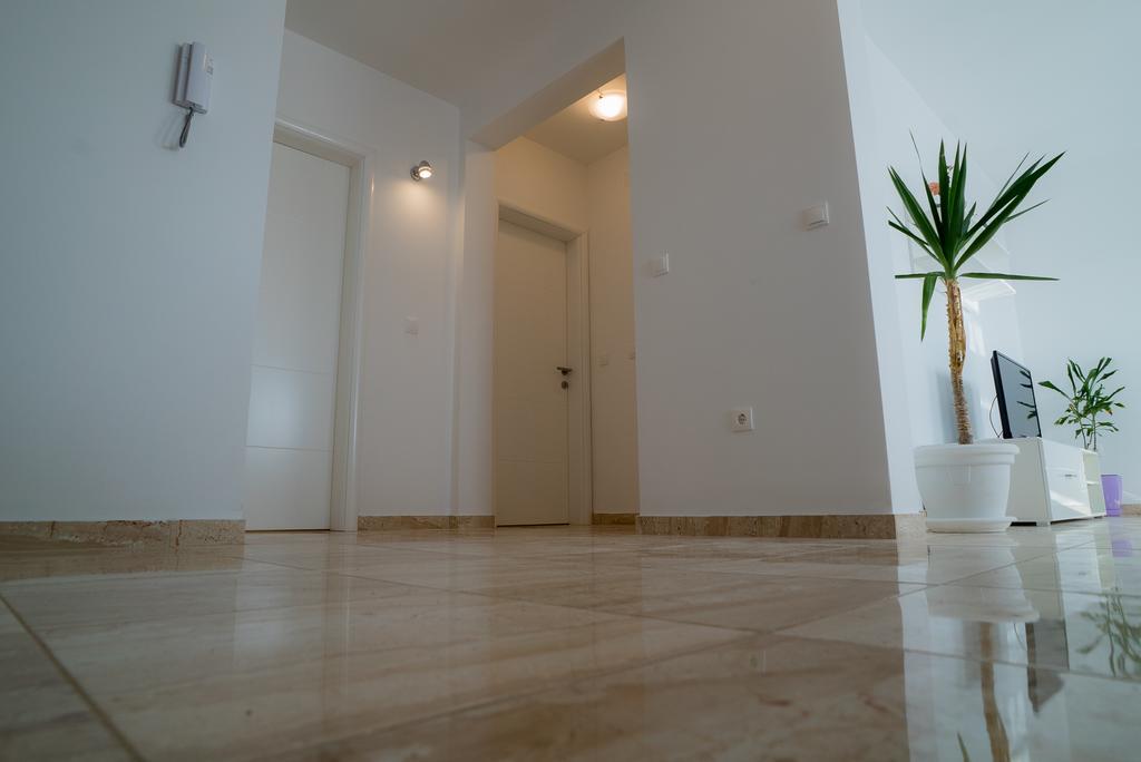 Apartmani Ruzica Makarska Ngoại thất bức ảnh