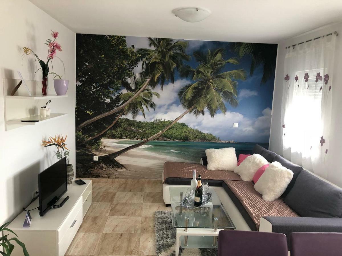Apartmani Ruzica Makarska Ngoại thất bức ảnh
